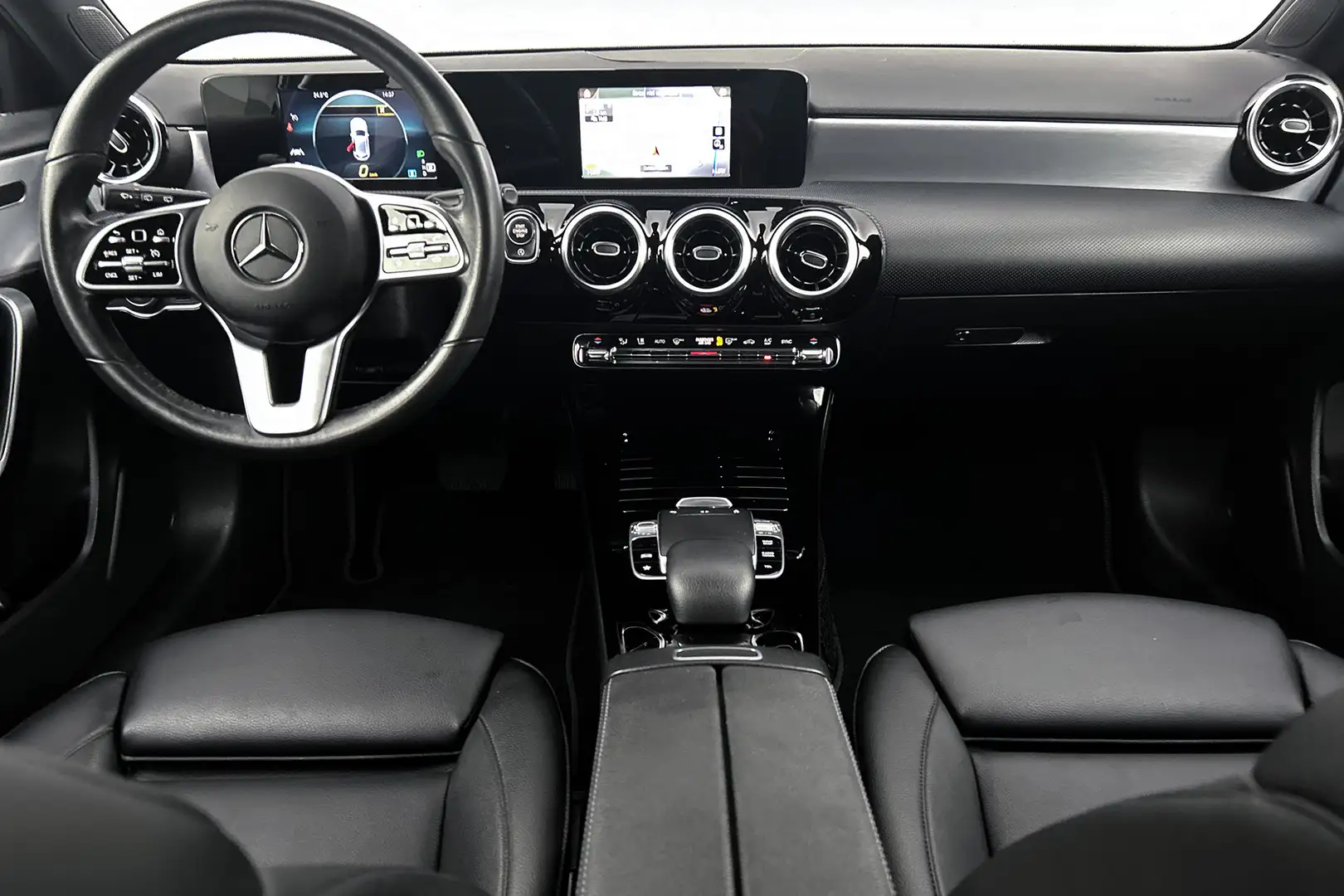 Mercedes-Benz A 200 Business Solution AMG Upgrade | Camera | LED | Led Zwart - 2