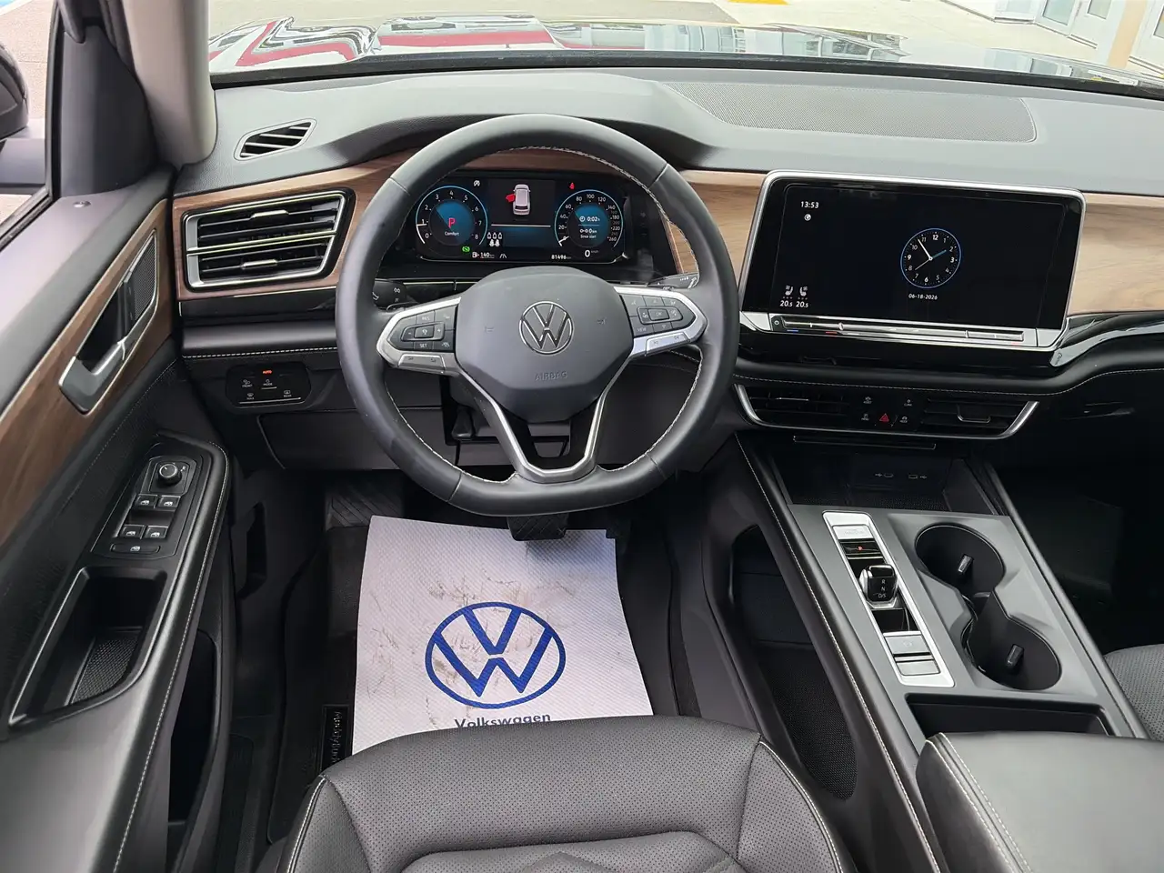Volkswagen Atlas снимка Volkswagen Atlas