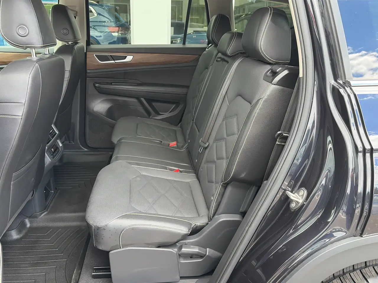 Volkswagen Atlas снимка Volkswagen Atlas
