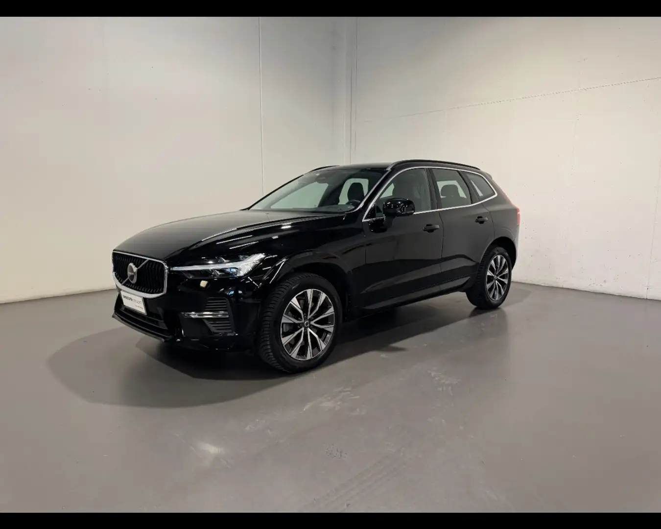 Volvo XC60 B4 MOMENTUM PRO AUTO Nero - 1