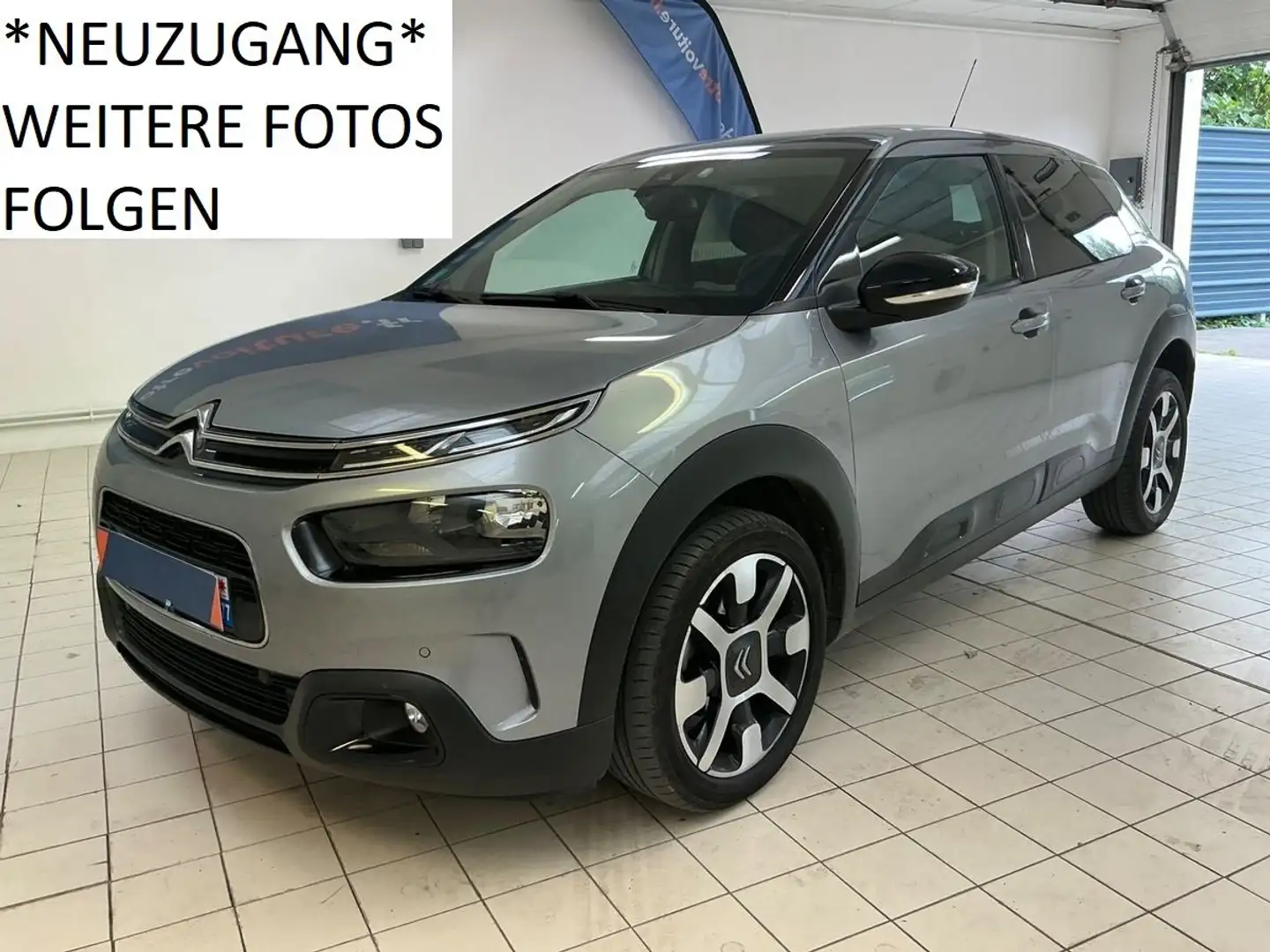 Citroen C4 Cactus PureTech 110 NAVI KAMERA CARPLAY KEYLESS TEMPOMAT Grau - 1