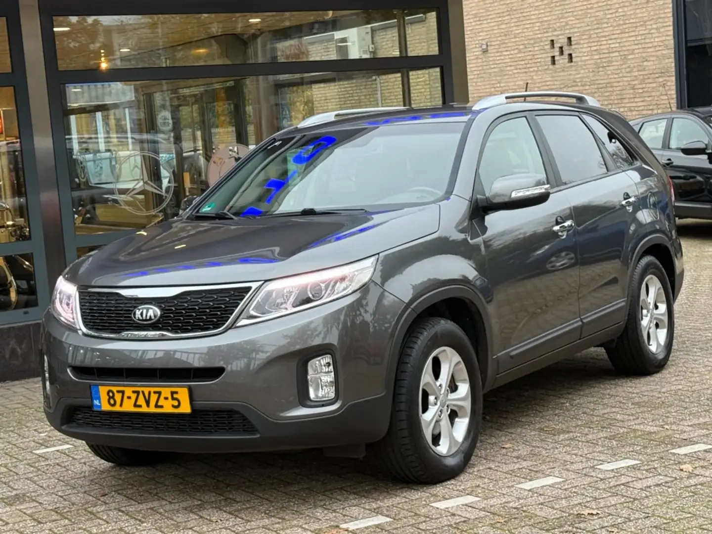 Kia Sorento 2.4 GDI Plus Pack Automaat Navi Clima Cruise Camer Gri - 2