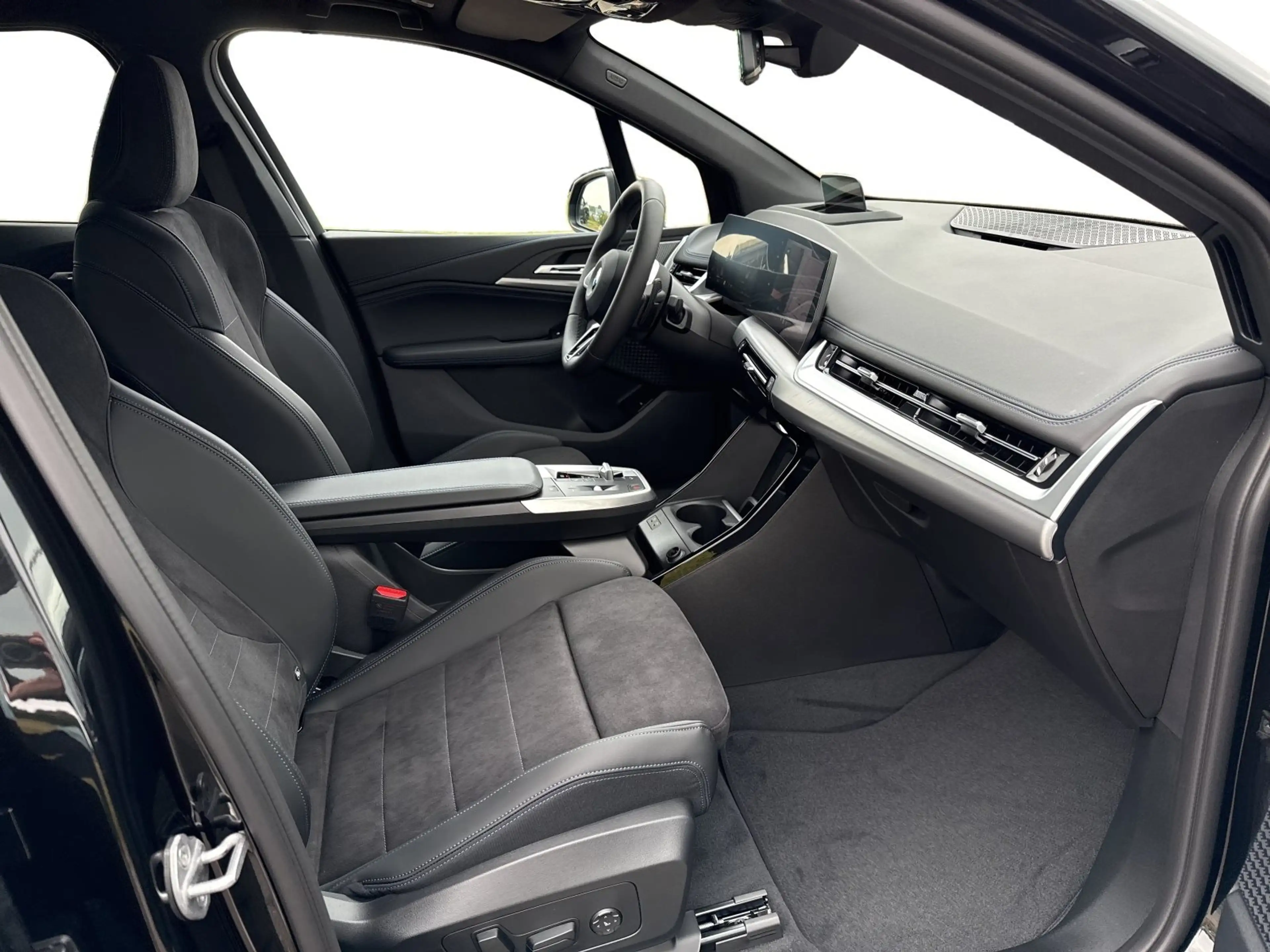 BMW 220 i AHK 360° HEAD-UP PANO RFK HIFI LENKRADHZ BT — photo 10