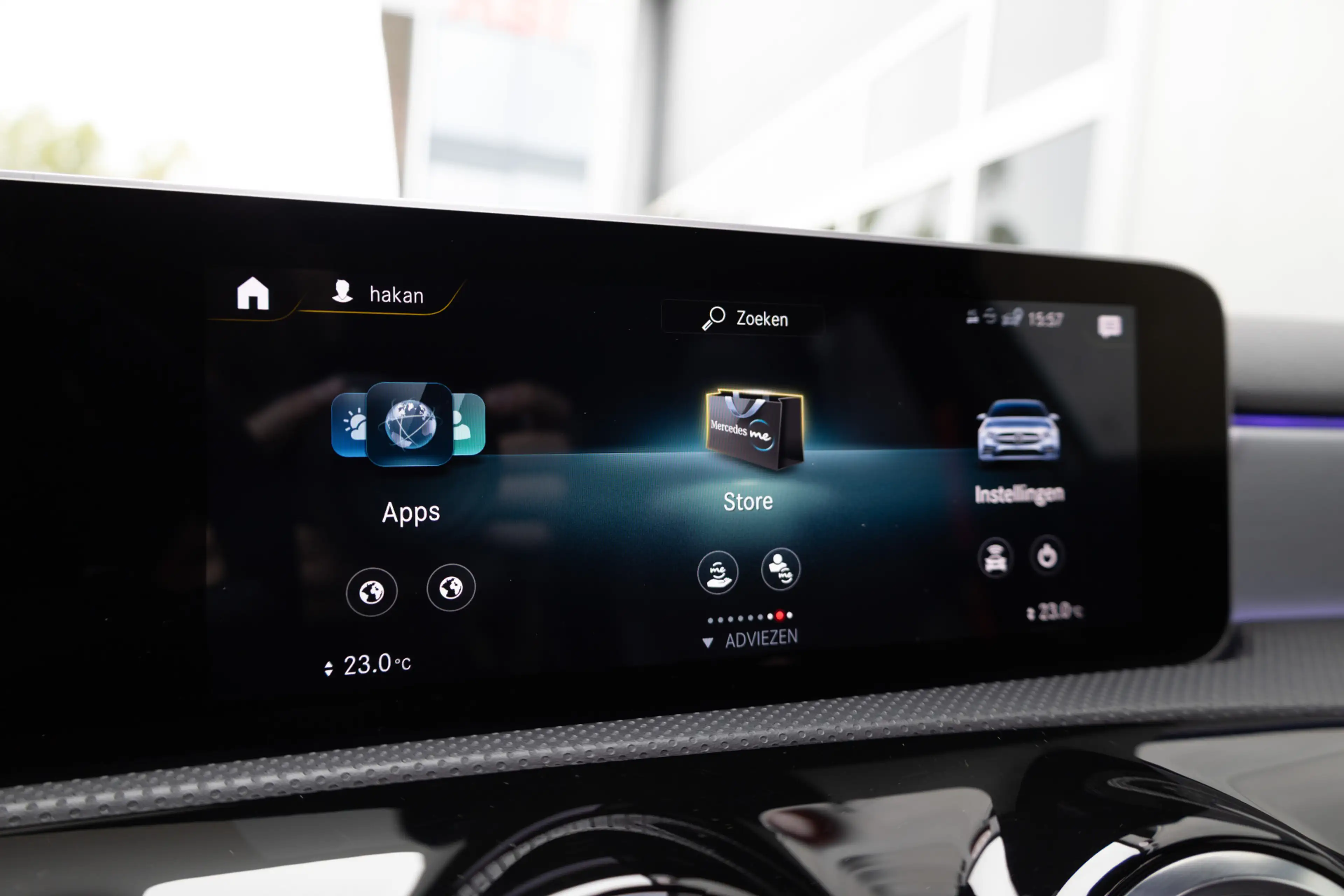 Mercedes-Benz A 35 AMG 4MATIC 306 pk Premium Plus AMG-Pakket / Mat-Grijs/ — photo 41