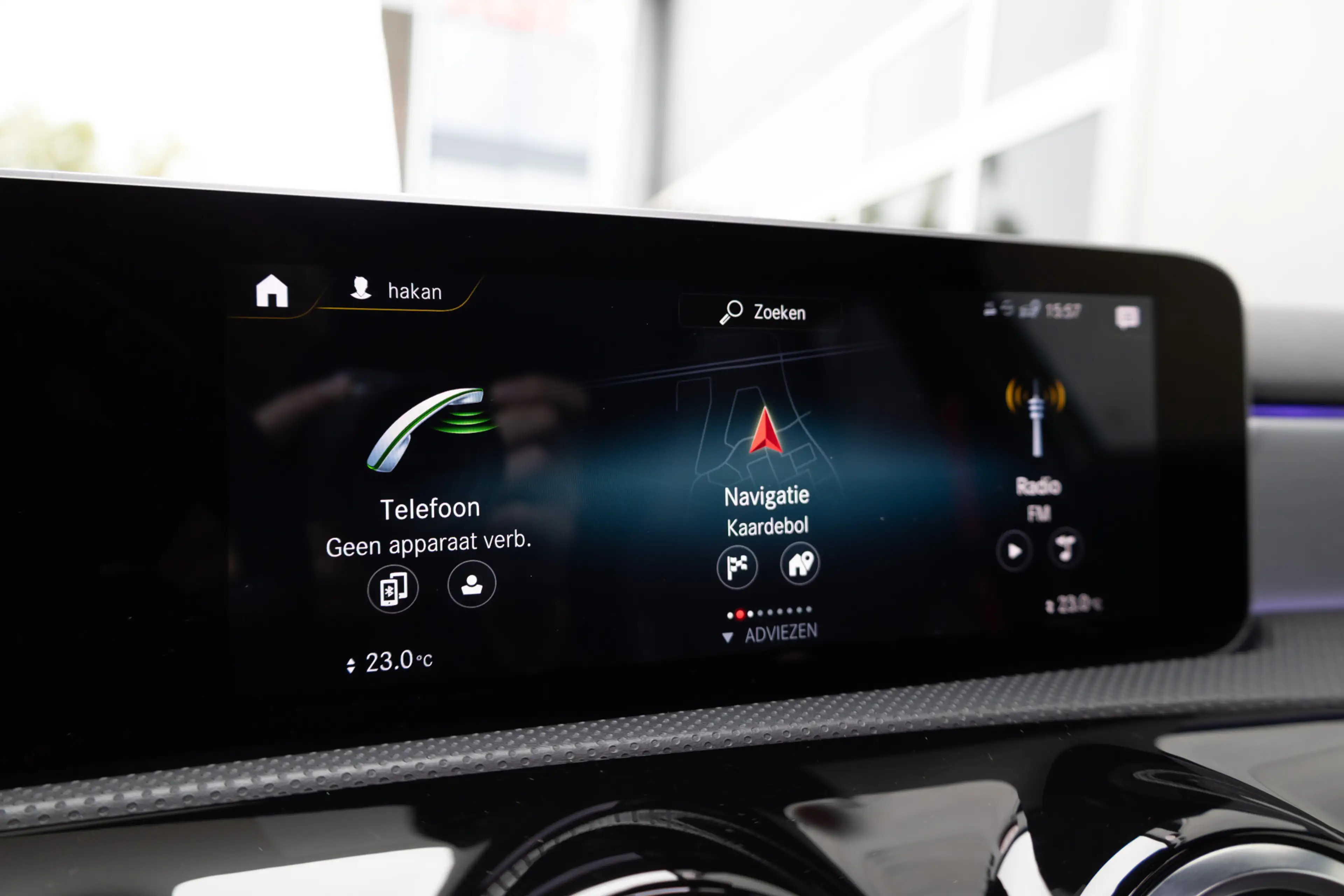 Mercedes-Benz A 35 AMG 4MATIC 306 pk Premium Plus AMG-Pakket / Mat-Grijs/ — photo 39