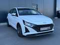 Hyundai i20 1.2i NEUVE/AIRCO/CAPTEURS/CAMERA/GARANTIE Blanc - thumbnail 1