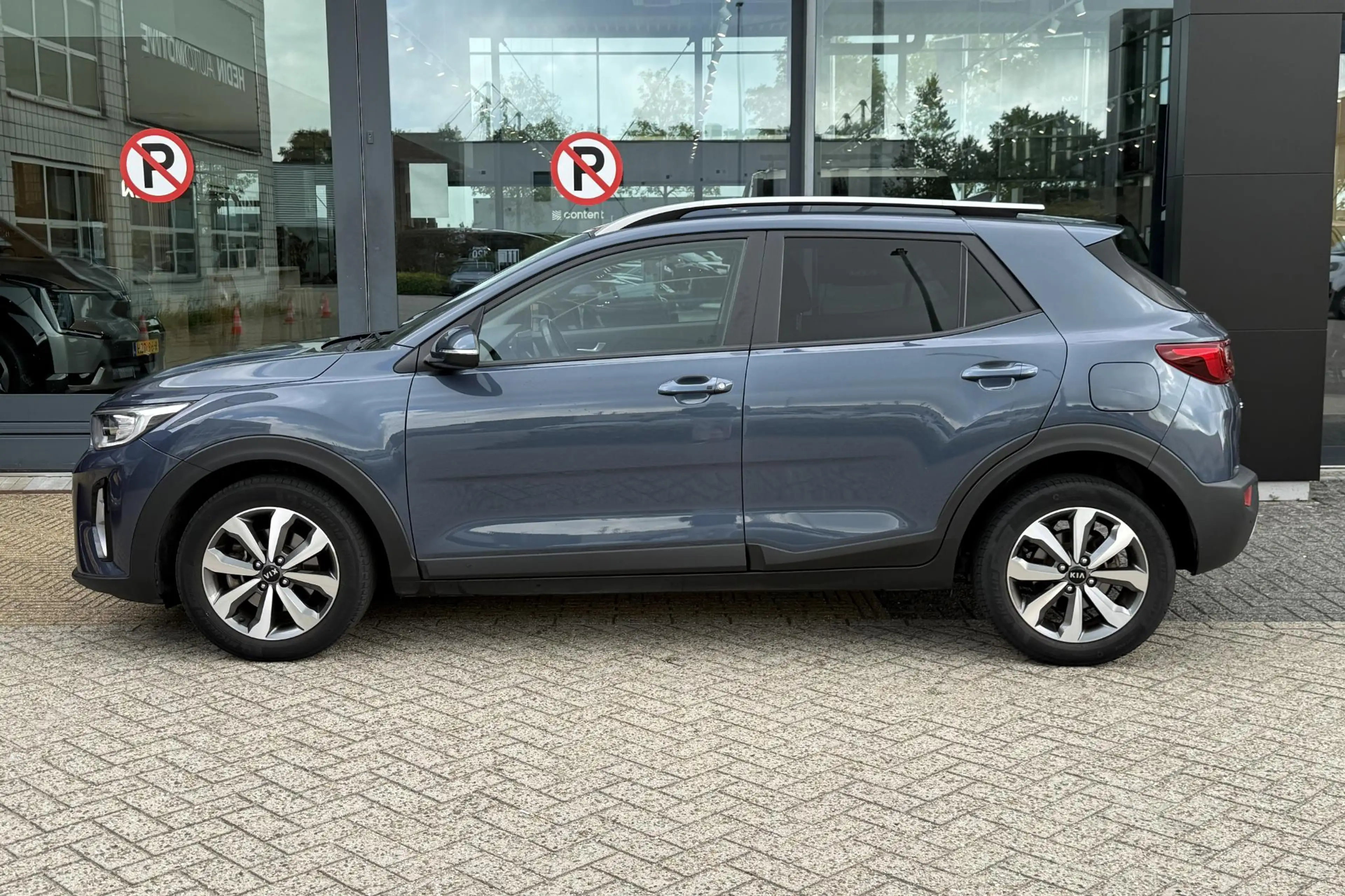 Kia Stonic 1.0 T-GDi MHEV DynamicPlusLine | Climate control | — photo 5