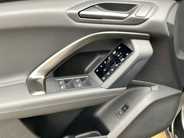 Audi Q5 TDI quattro 150 kW Ansicht 17