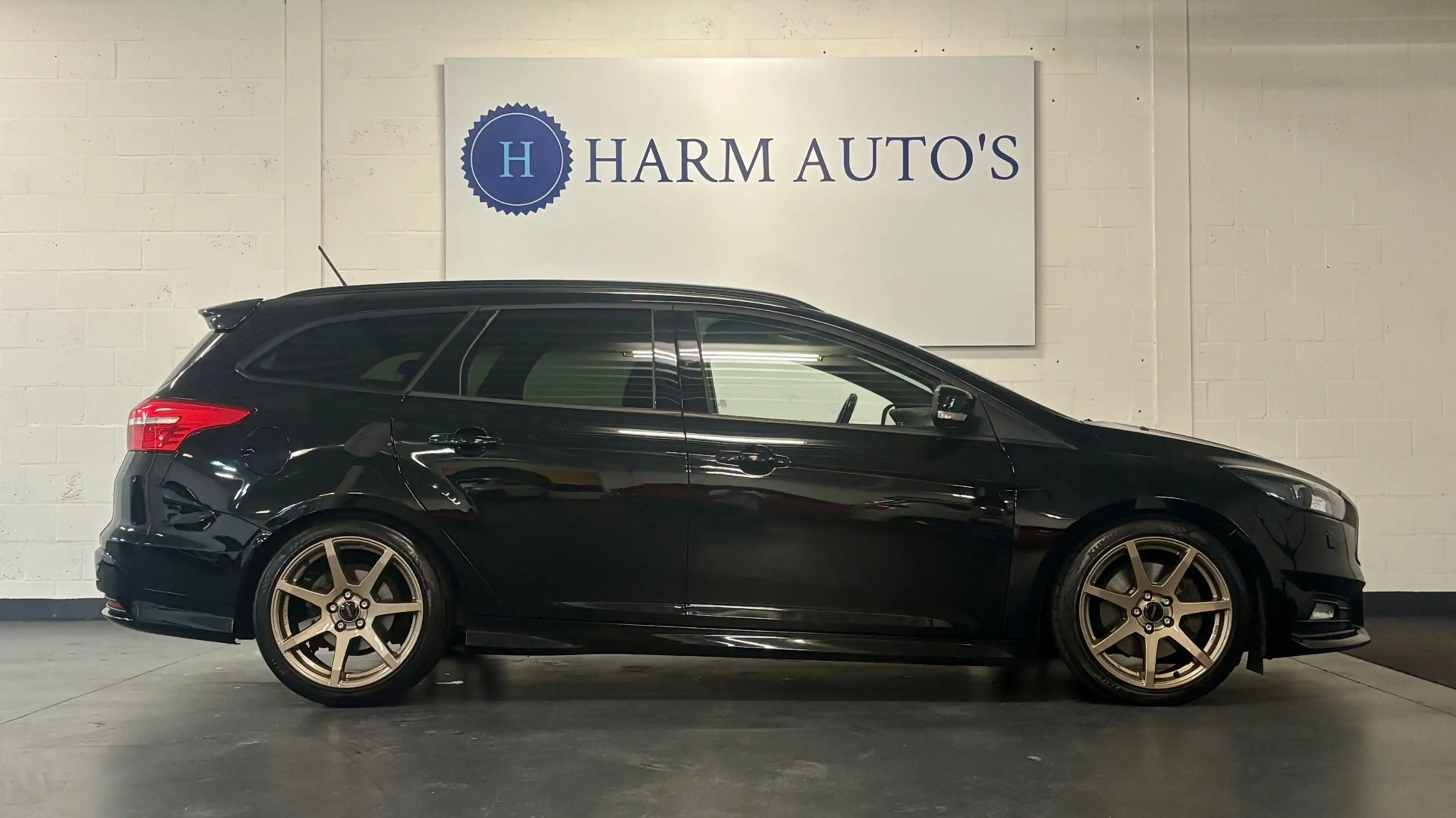 Ford Focus Wagon 2.0 ST 250PK Navi / Xenon / CAM / Cruise / P — photo 7