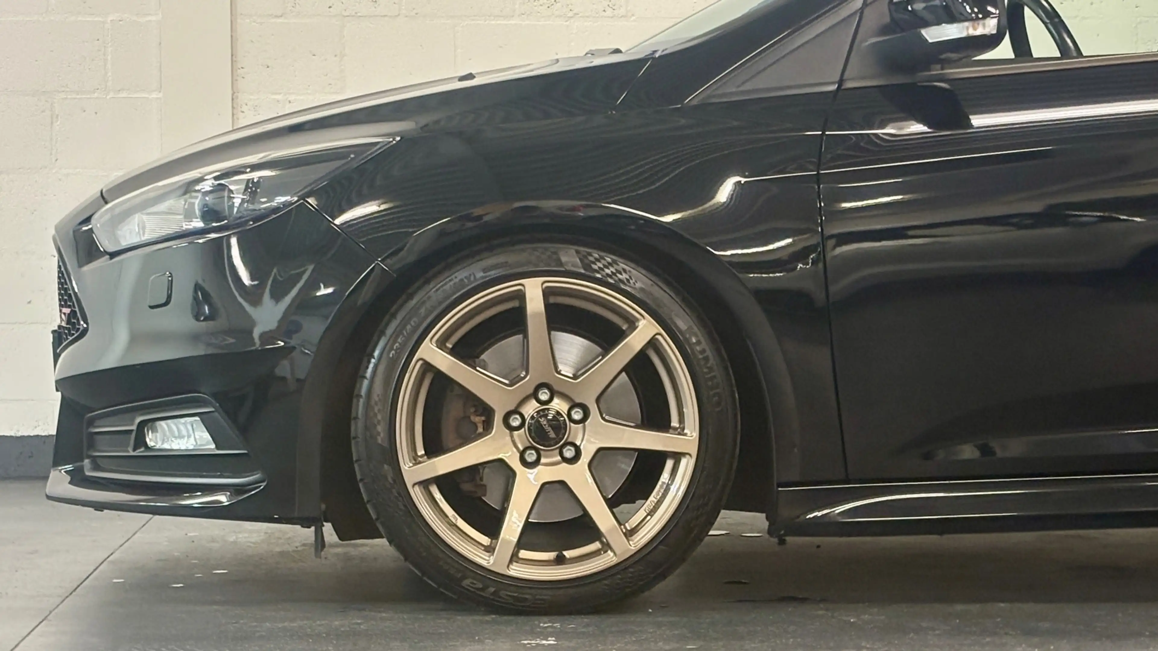 Ford Focus Wagon 2.0 ST 250PK Navi / Xenon / CAM / Cruise / P — photo 5