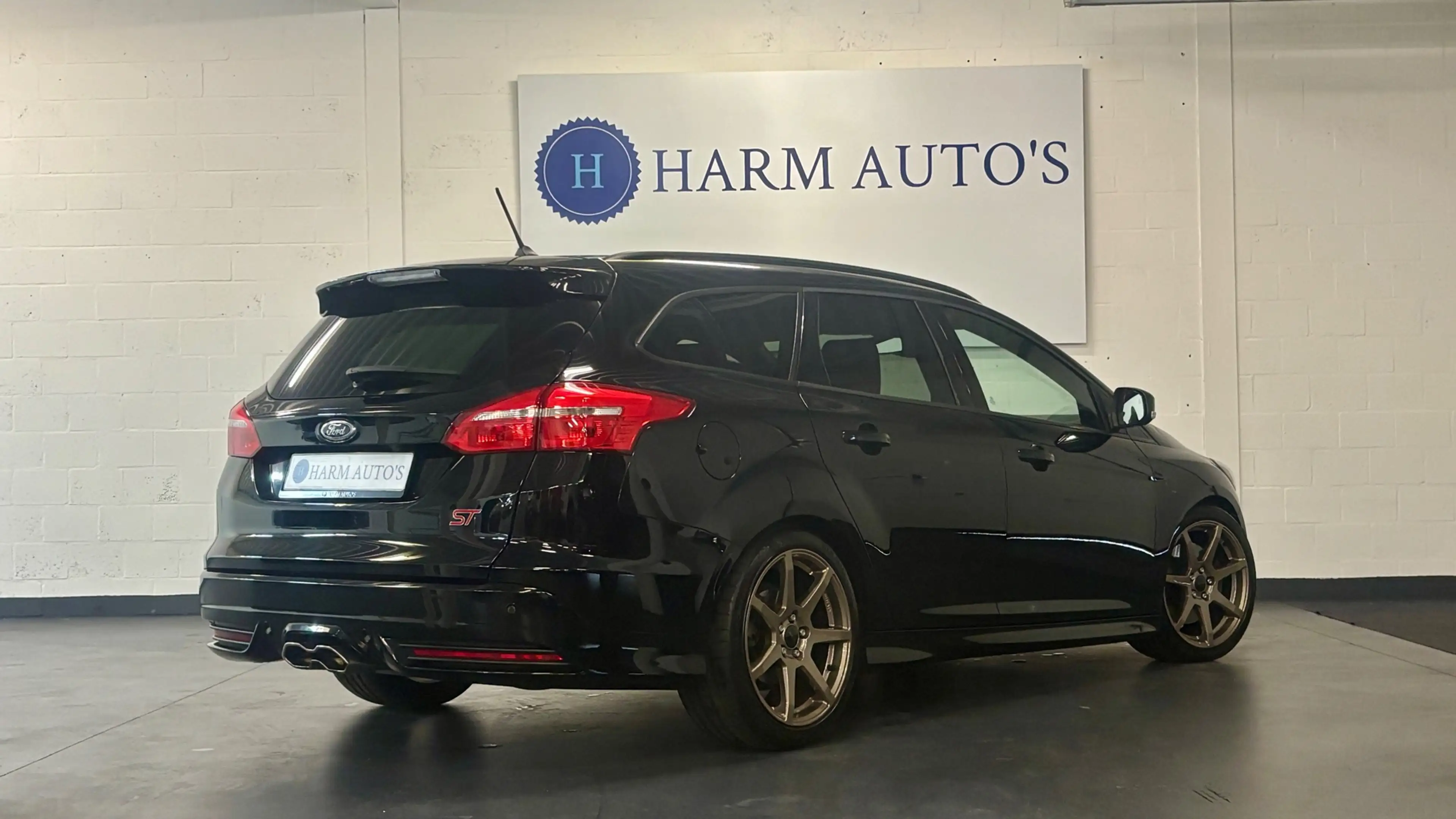 Ford Focus Wagon 2.0 ST 250PK Navi / Xenon / CAM / Cruise / P — photo 6
