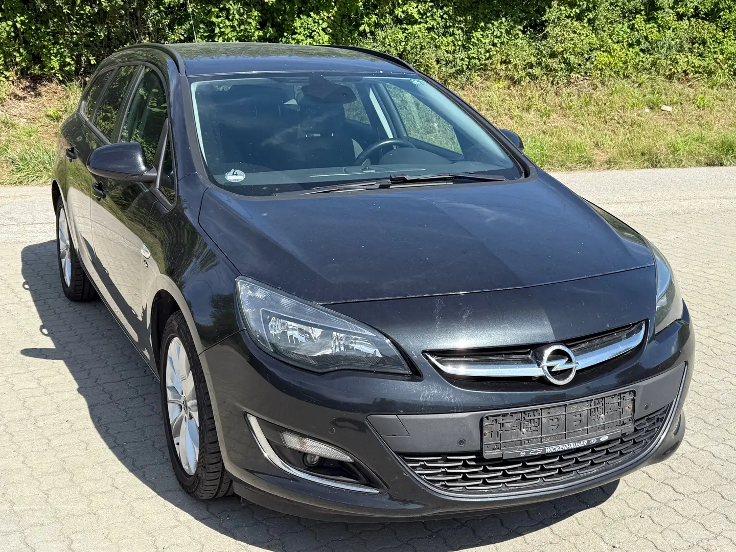 Opel Astra Nero - 1