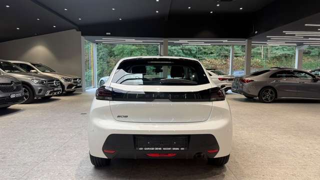 Peugeot 208 — photo 7