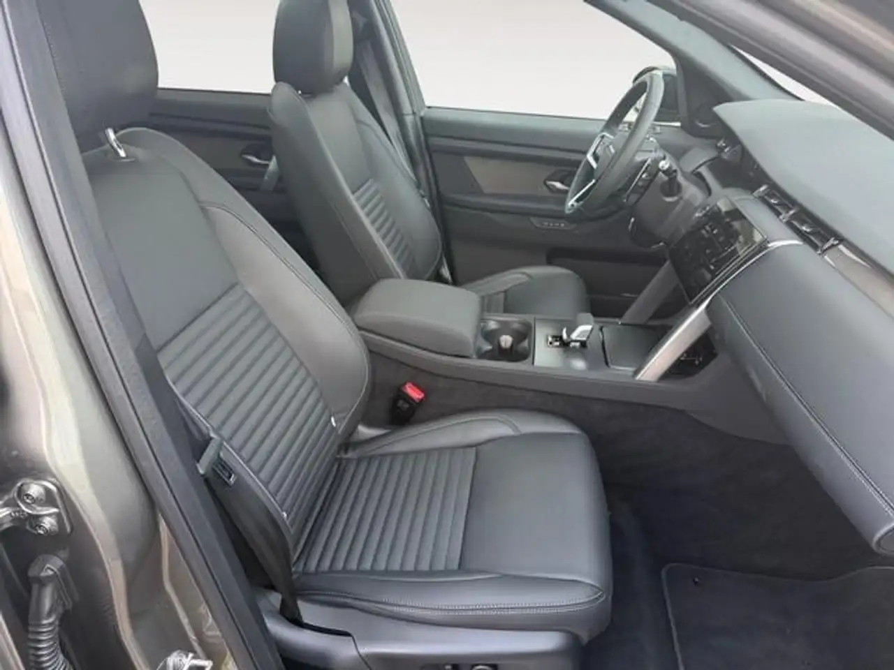 Land Rover Discovery Sport 2026 — фото 15