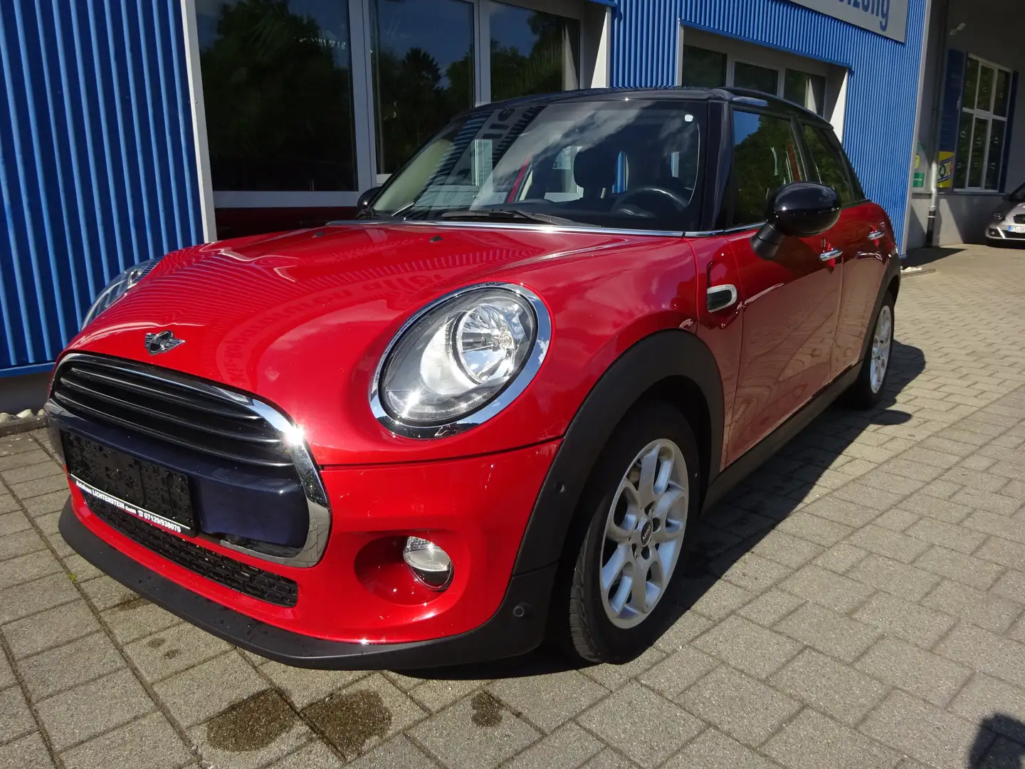MINI Cooper Pepper 1,5 100kw 136PS Klimaaut Navi 12 Mon Garant Rojo - 1