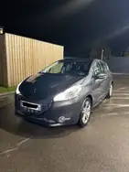 Peugeot 208 1.4 HDi 68ch FAP BVM5 Allure