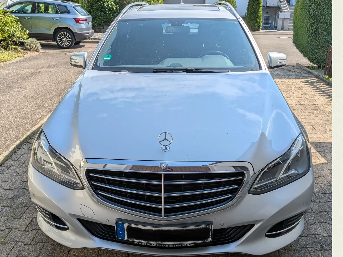 Mercedes-Benz E 220 E-Klasse T-Modell Diesel T CDI Elegance Silber - 1