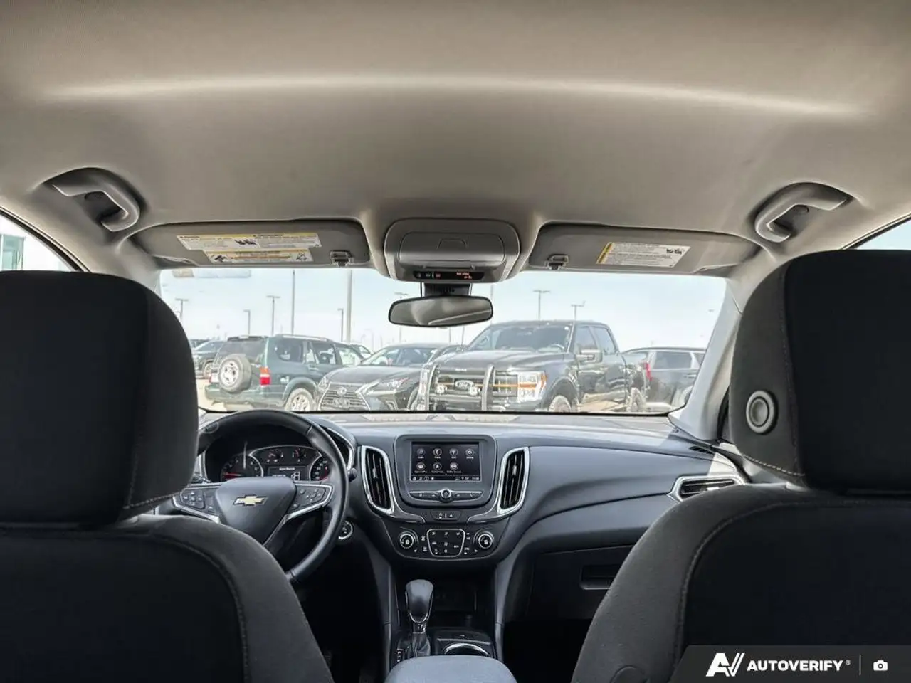 Chevrolet Equinox снимка Chevrolet Equinox