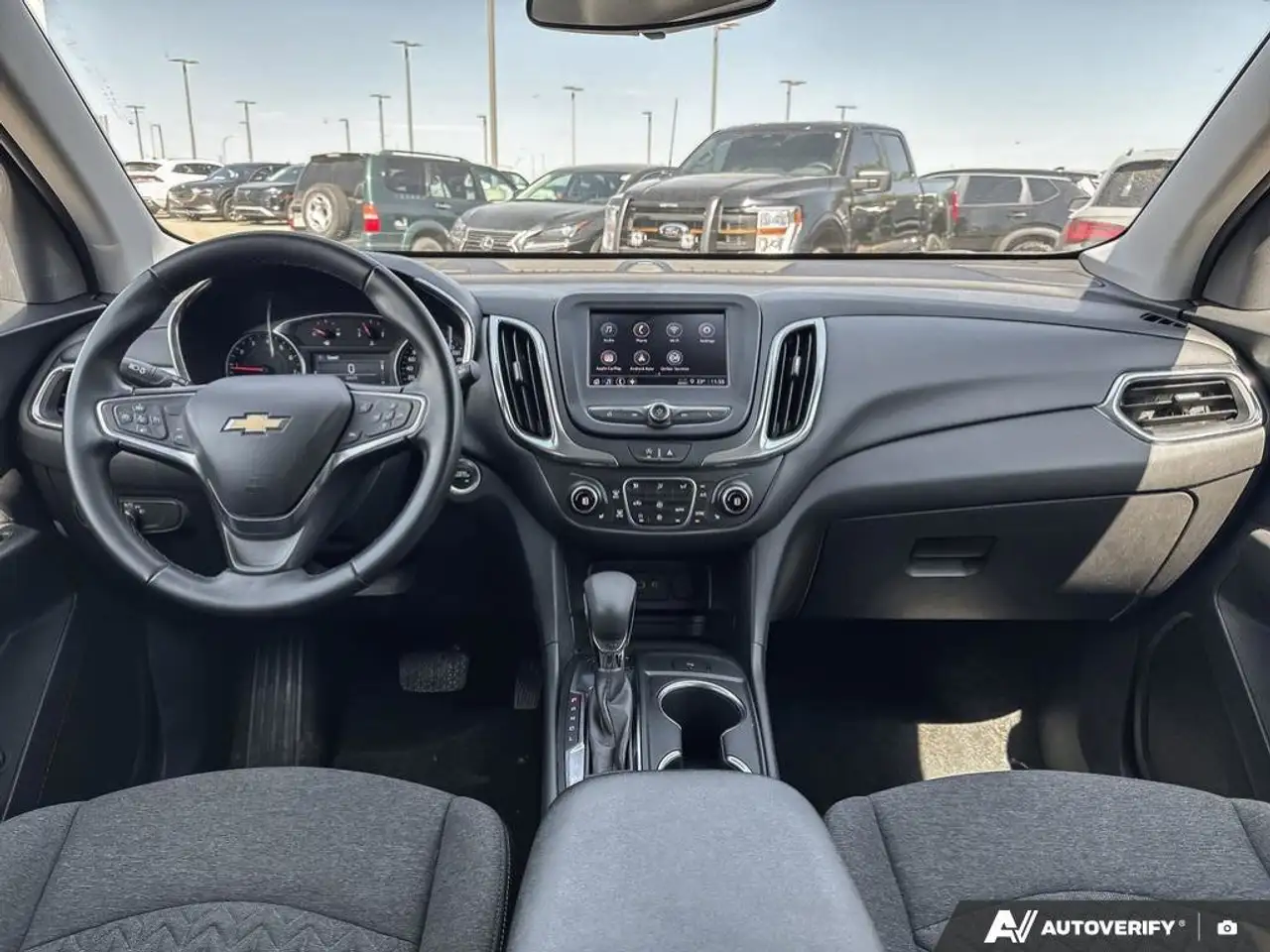 Chevrolet Equinox снимка Chevrolet Equinox