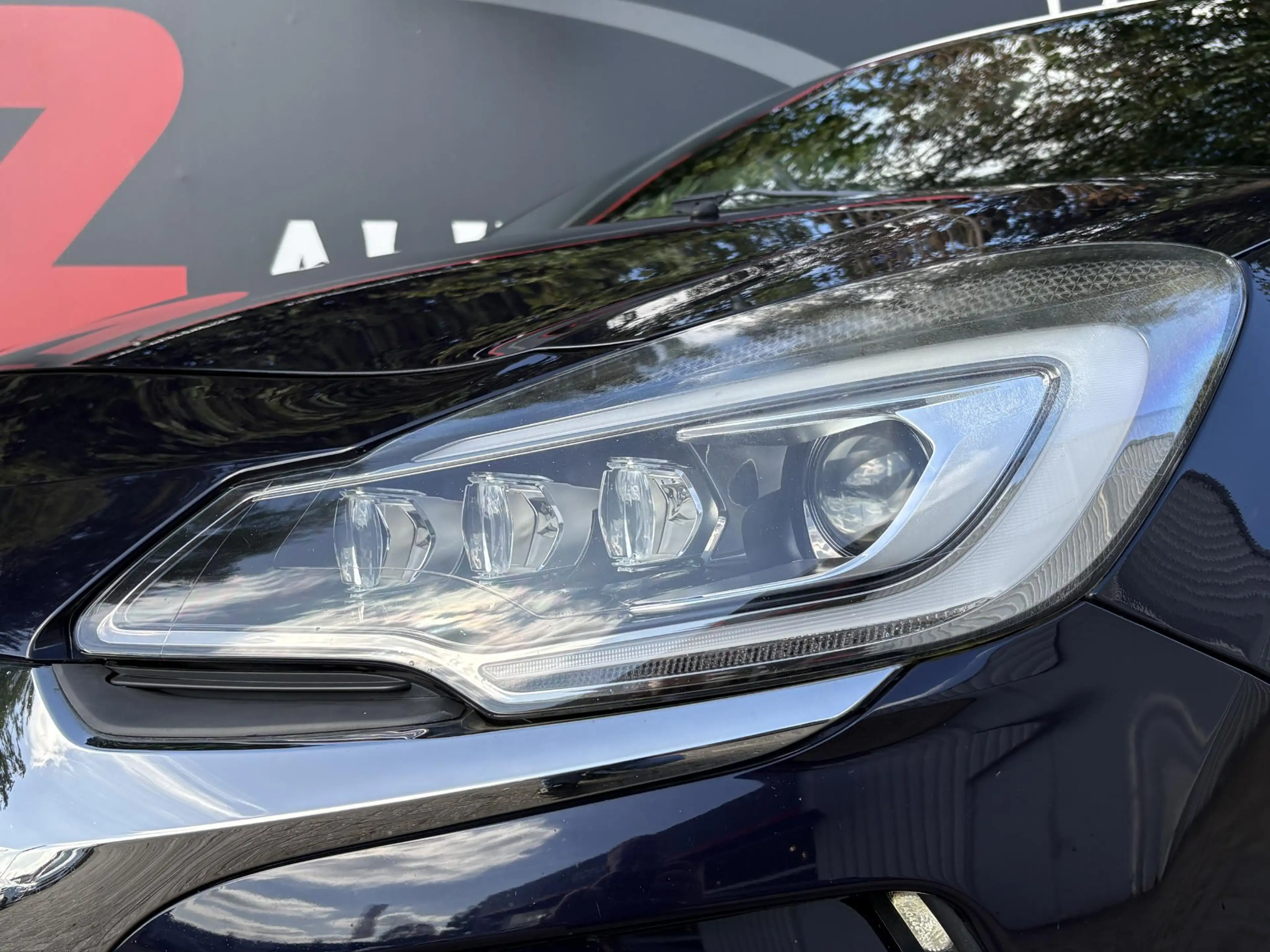 DS Automobiles DS 3 1.2 PureTech So Chic - Nieuw Binnen! Meer foto's v — photo 2