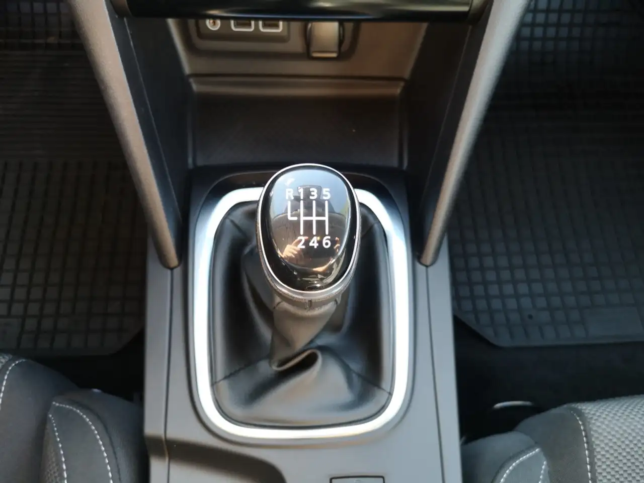 Renault Megane Equilibre TCe 140 PS 8