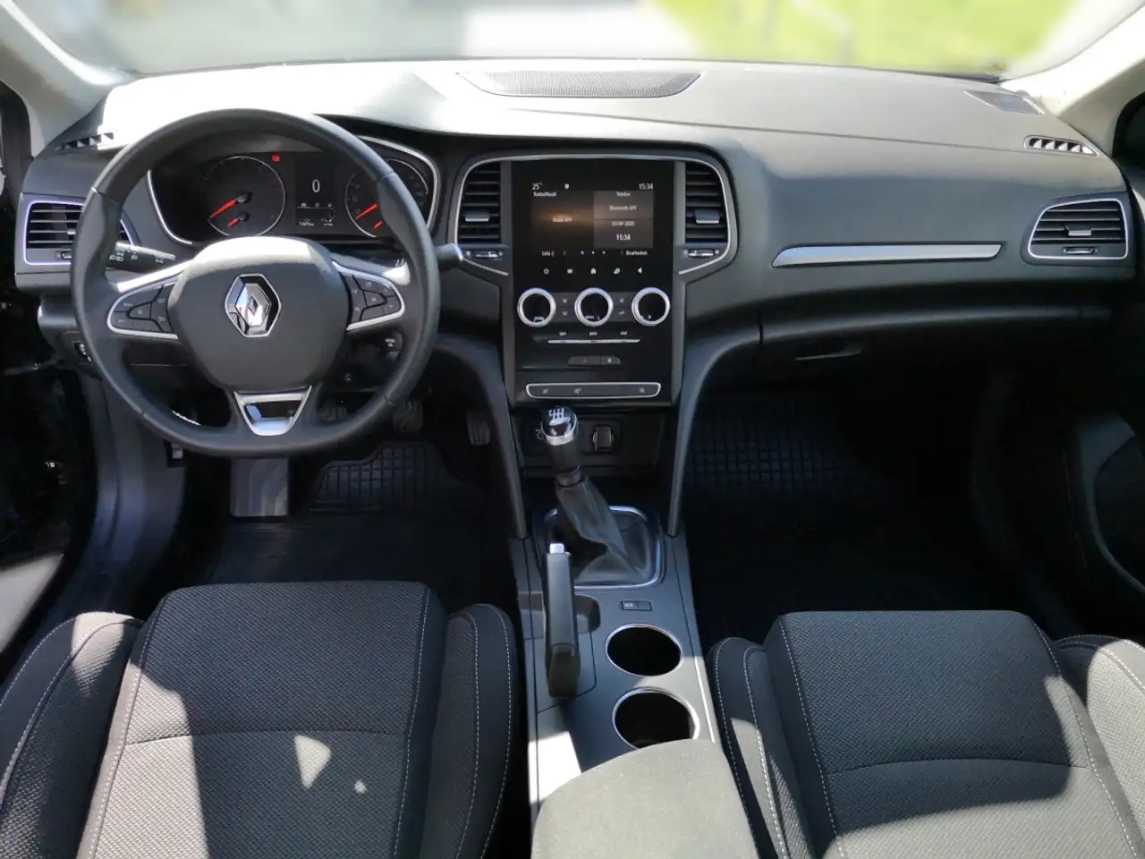 Renault Megane Equilibre TCe 140 PS 4