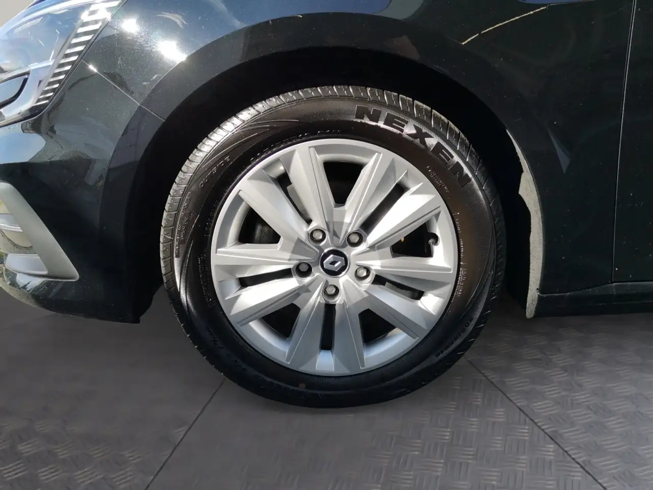 Renault Megane Equilibre TCe 140 PS 13