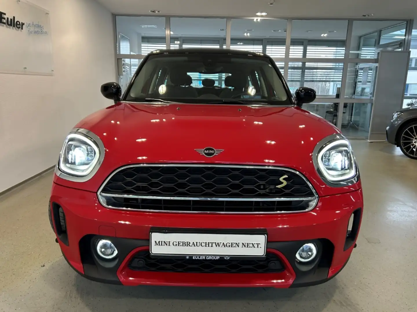 MINI Cooper SE Countryman ALL4 Pano LED Navi HUD Sportsitze Tempomat Rot - 2