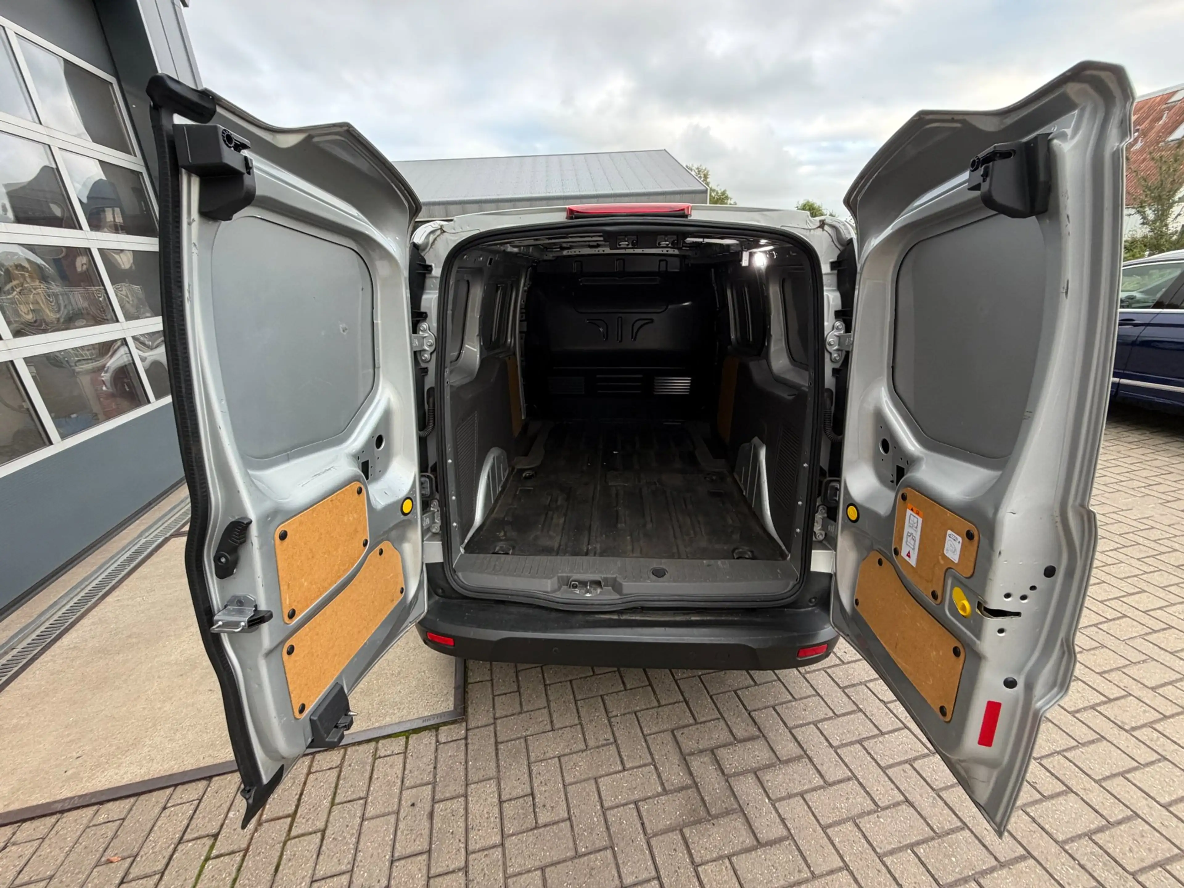 Ford Transit Connect 1.5 EcoBlue L2 Trend / Cruise / DAB / Camera / MAR — photo 24