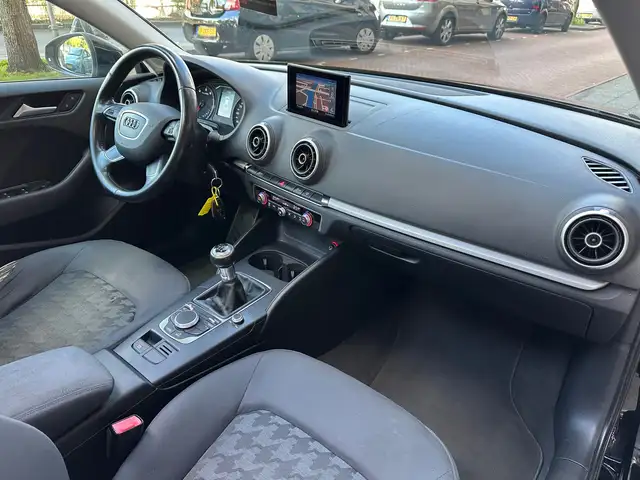 Audi A3 view 13