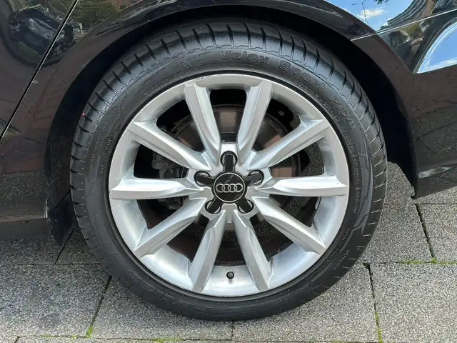 Audi A3 view 9