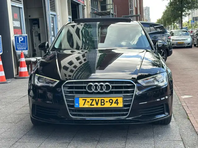 Audi A3 view 8