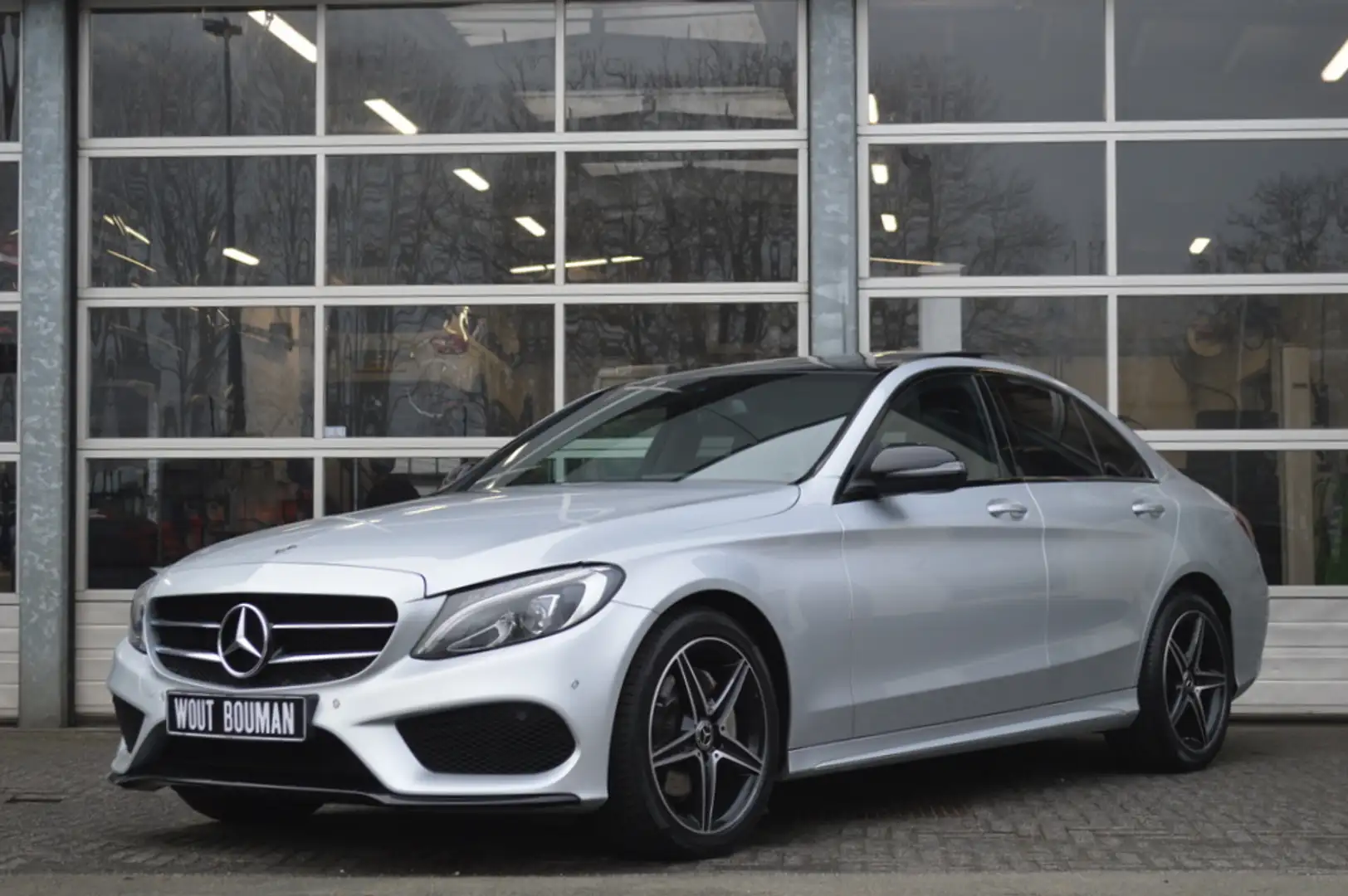 Mercedes-Benz C 200 AMG-Line Led Leder Panorama Night Afn.trekh Pdc Grau - 2