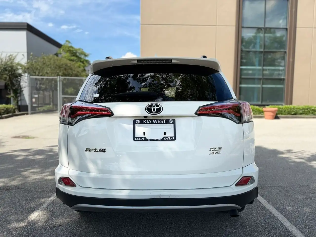 Toyota RAV 4 снимка Toyota RAV 4