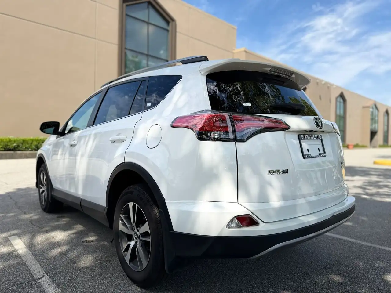 Toyota RAV 4 снимка Toyota RAV 4