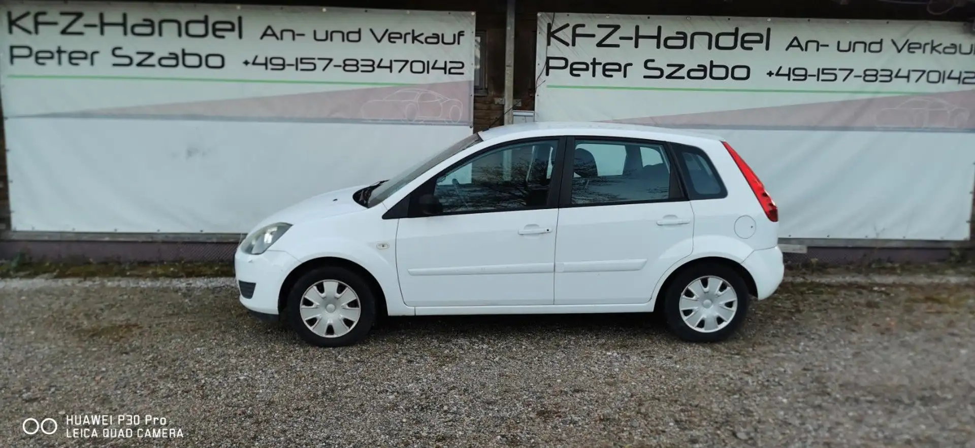 Ford Fiesta Style Weiß - 1