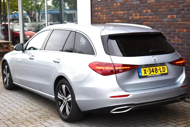Mercedes-Benz C-Class view 8