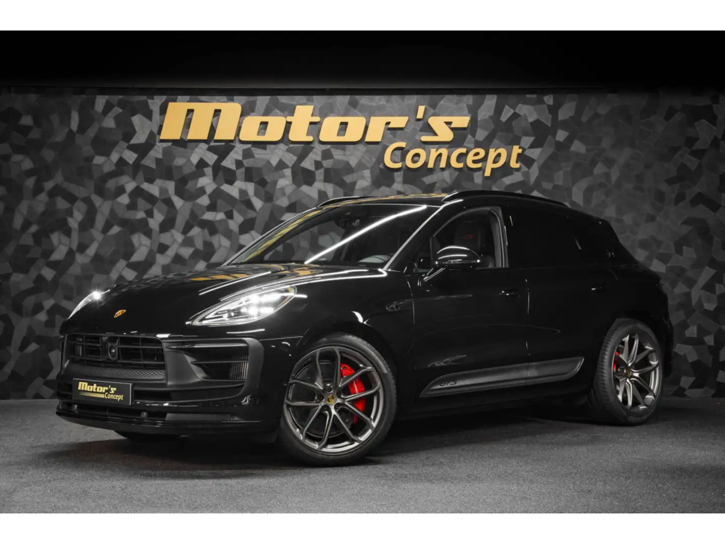 Porsche Macan III GTS Noir - 1