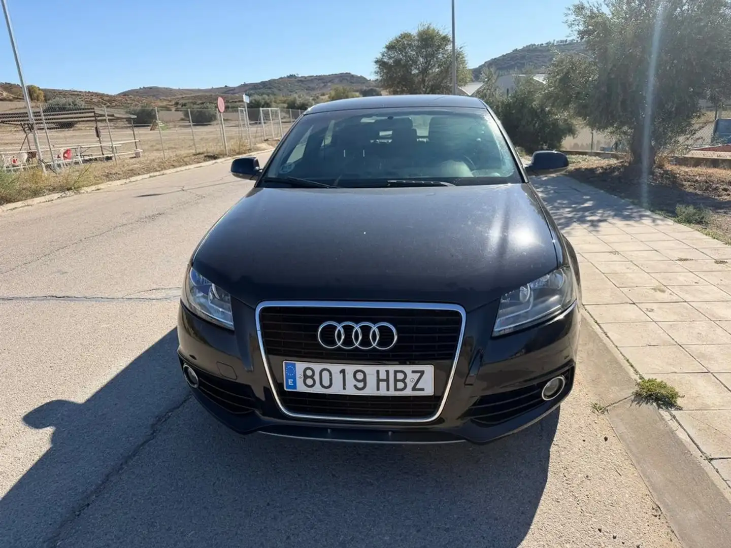 Audi A3 2.0TDI Ambiente Negro - 2