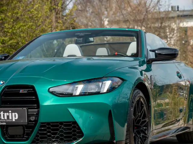 BMW M4 view 10