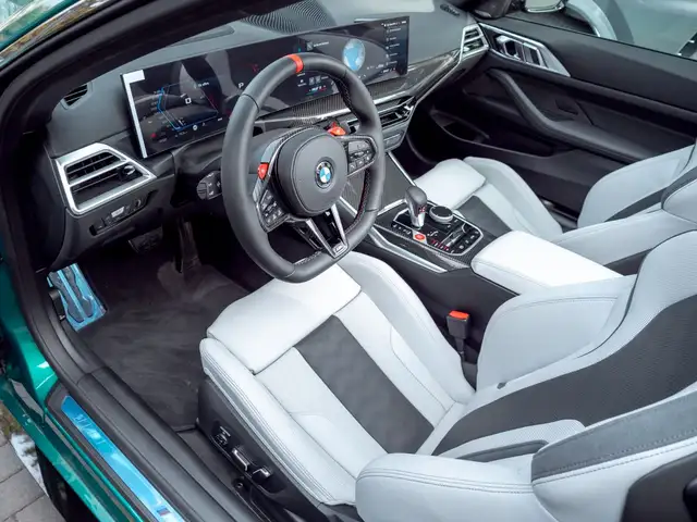 BMW M4 view 14
