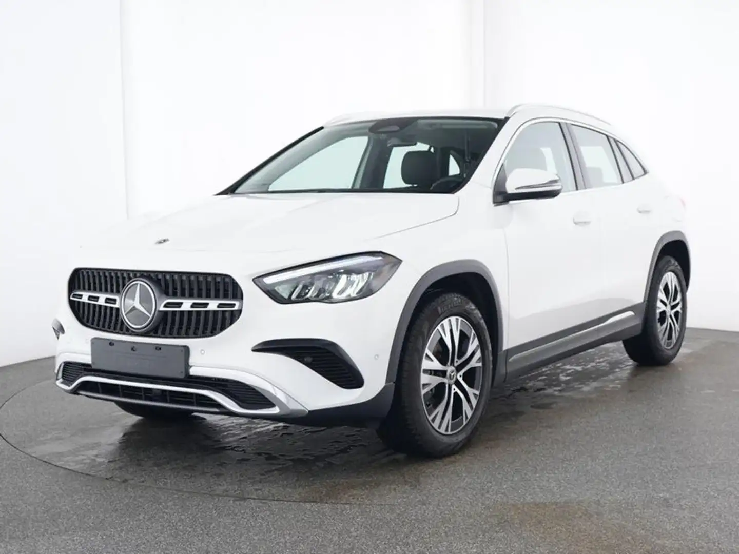 Mercedes-Benz GLA 180 Automatic Progressive Advanced Weiß - 1