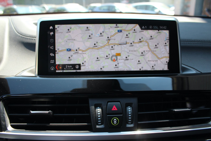 BMW X2 sDrive 18 d ADVANTAGE PLUS KLIMA NAVI 18.ZOLL — photo 12