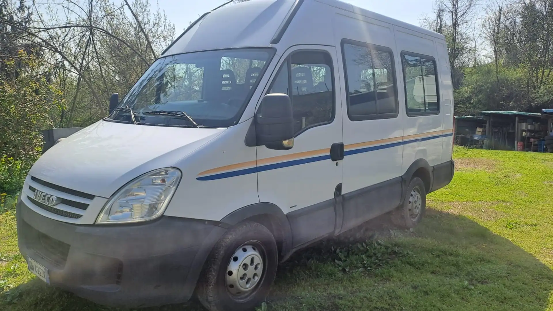 Iveco Daily minivan 9 posti - 2