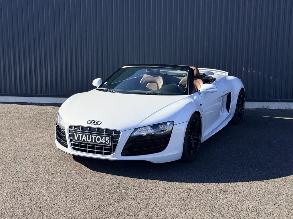 Audi R8 2011 из Европы — купить под ключ
