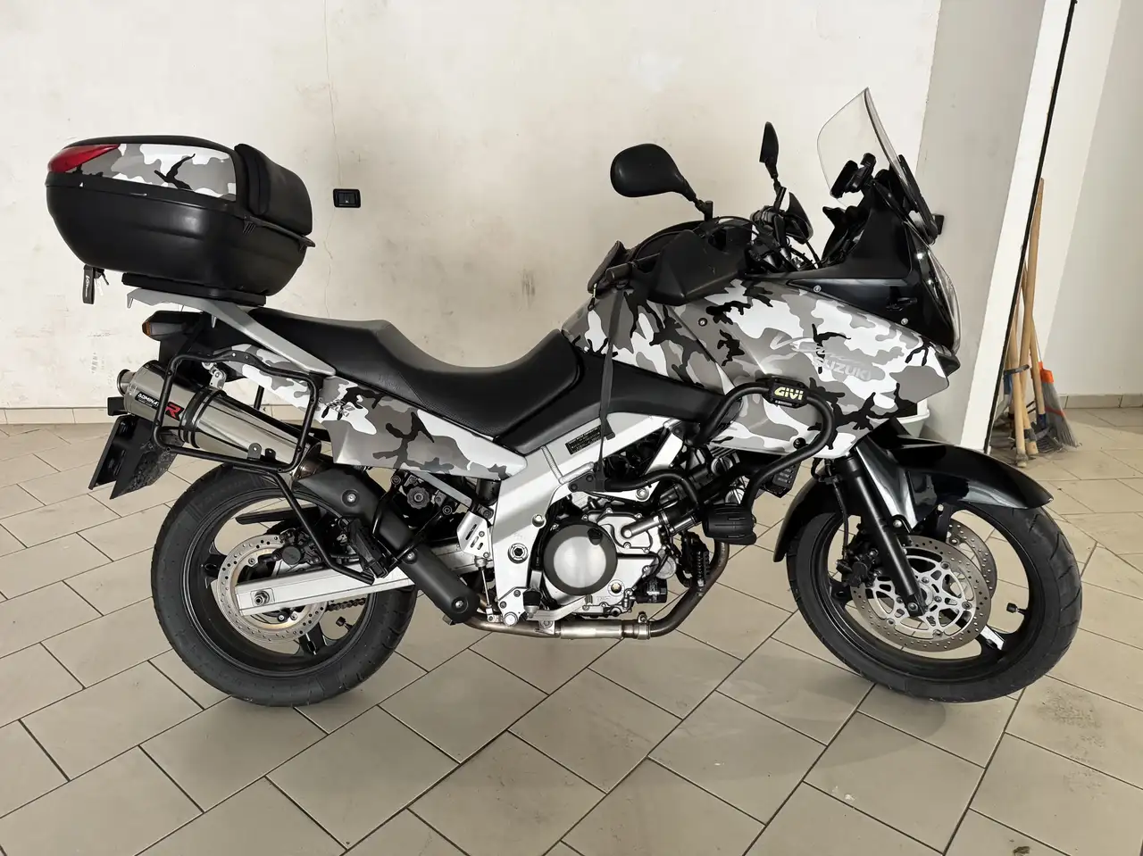 Suzuki V-Strom 650