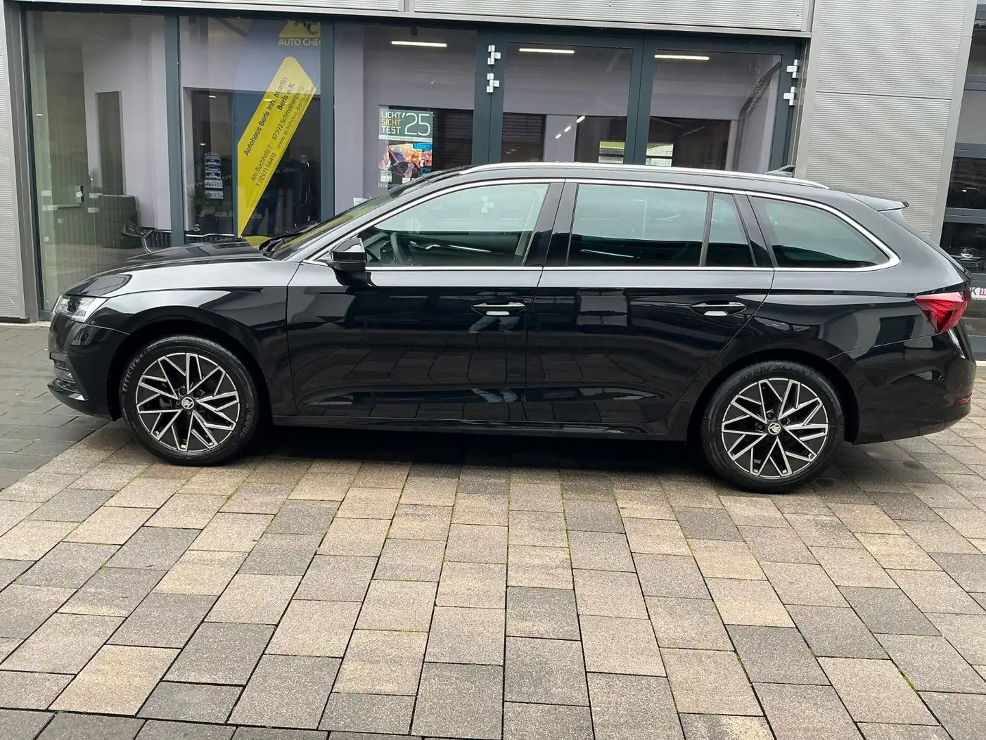 Skoda Octavia Combi 1,5 TSI Style Noir - 1