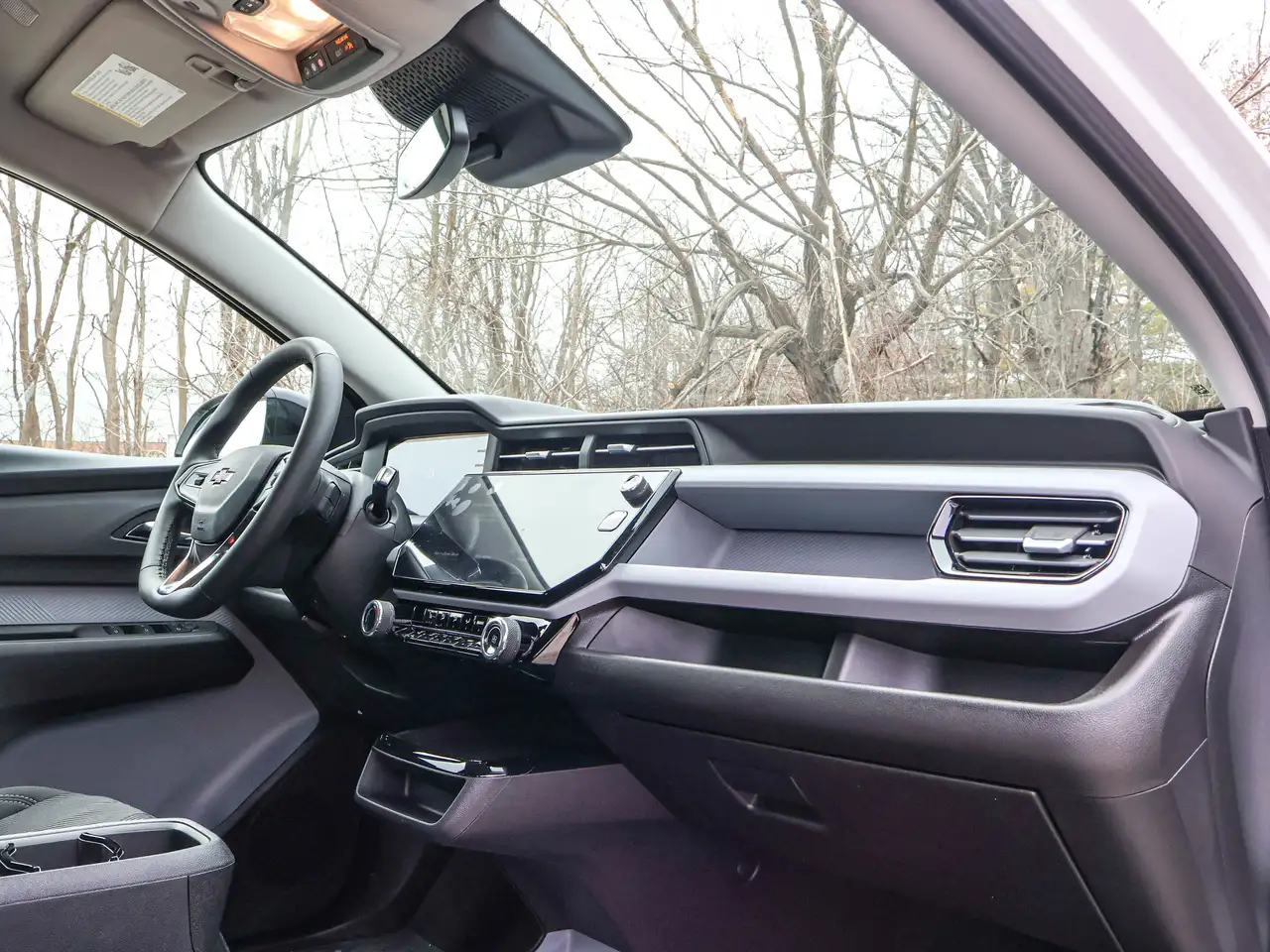 Chevrolet Bolt photo Chevrolet Bolt