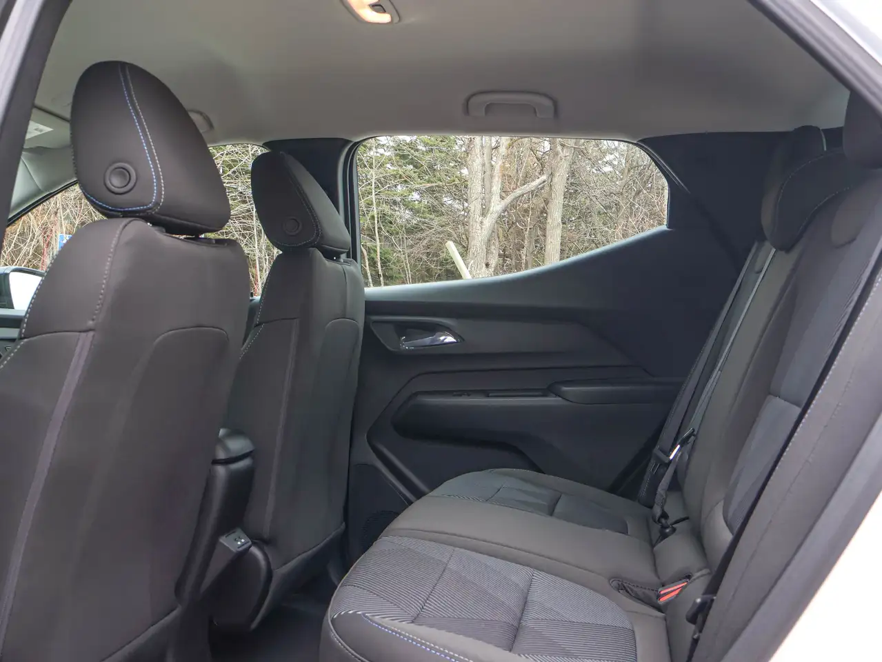 Chevrolet Bolt photo Chevrolet Bolt