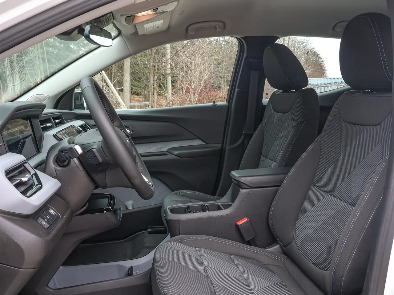 Chevrolet Bolt photo Chevrolet Bolt
